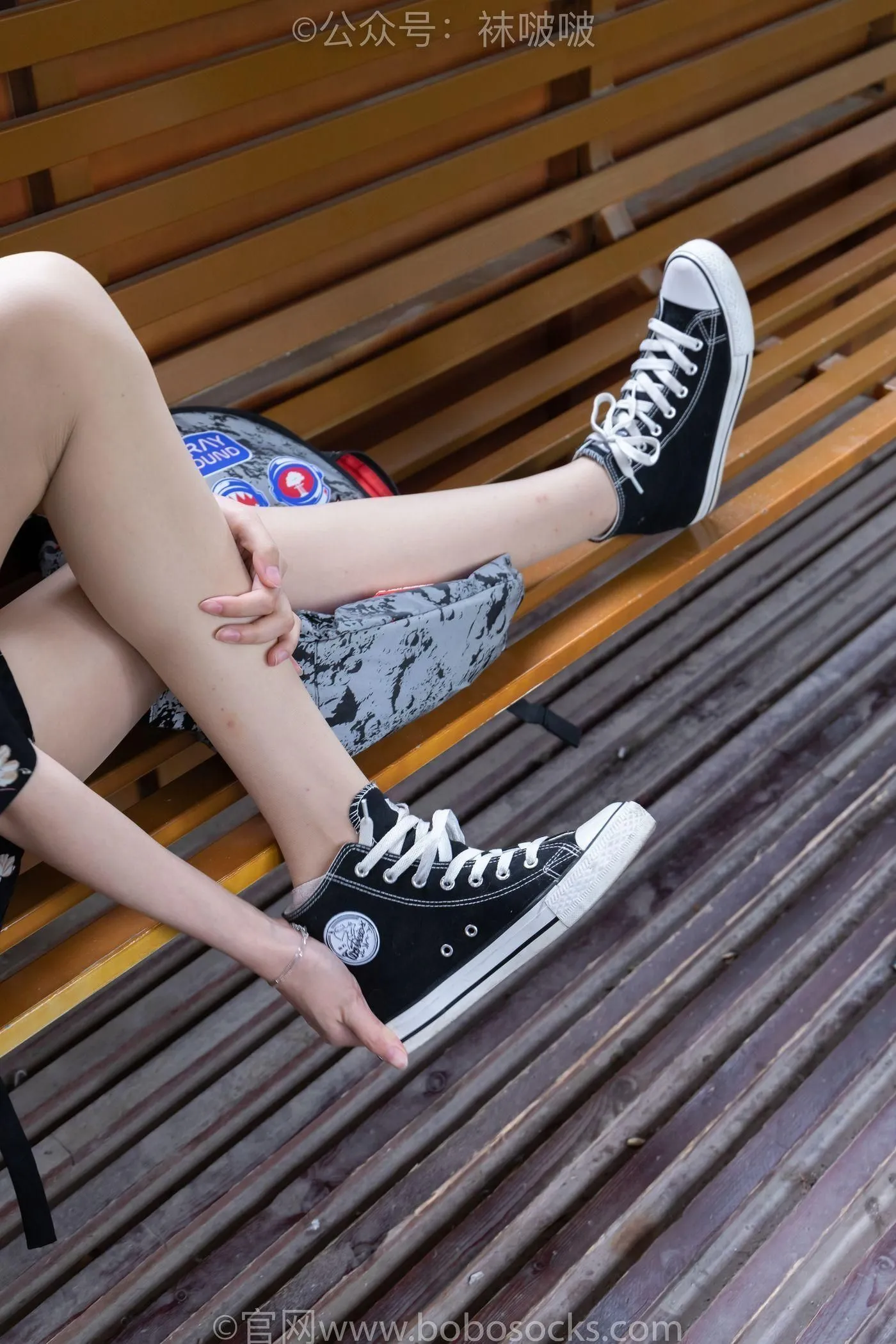 [BoBoSocks袜啵啵]NO.013 小甜豆-匡威帆布鞋、浅灰色短棉袜、肉丝 [132P]插图8